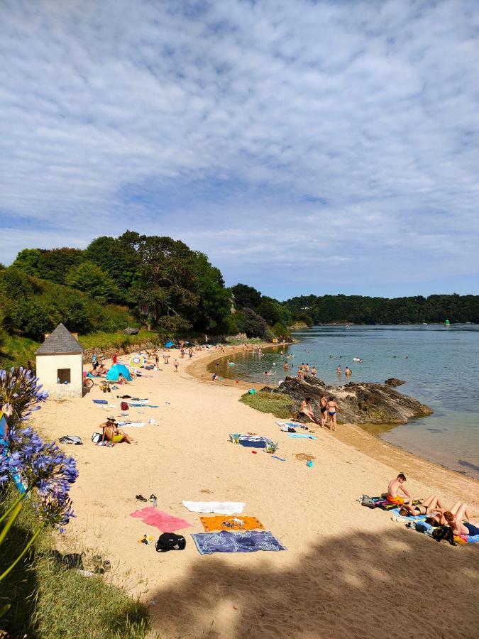 Hotel Le Littoral Lézardrieux Exterior photo